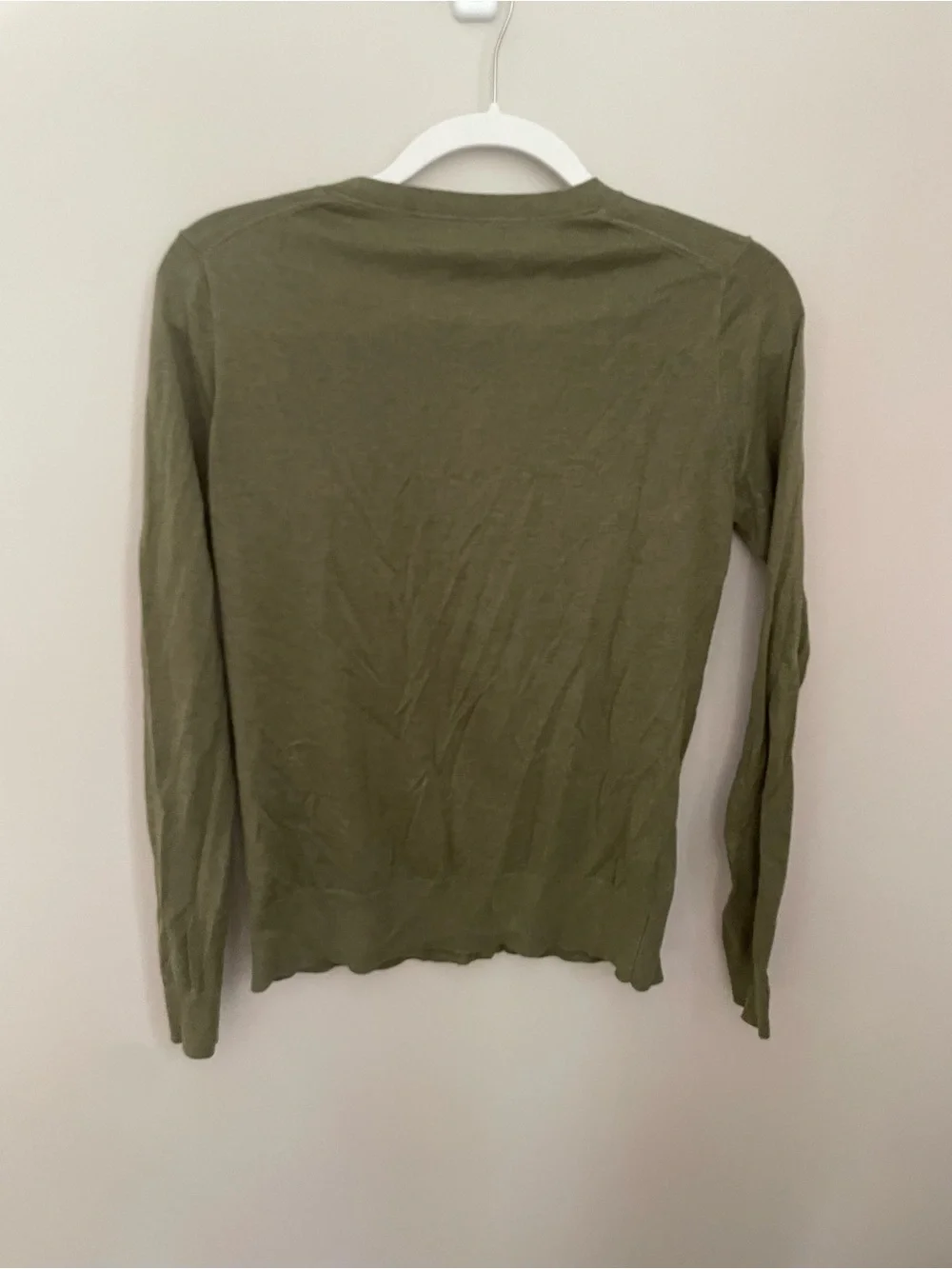 Banana Republic Olive Green Cardigan Medium Lightweight V Neck Button Sweater - Picture 3 of 3